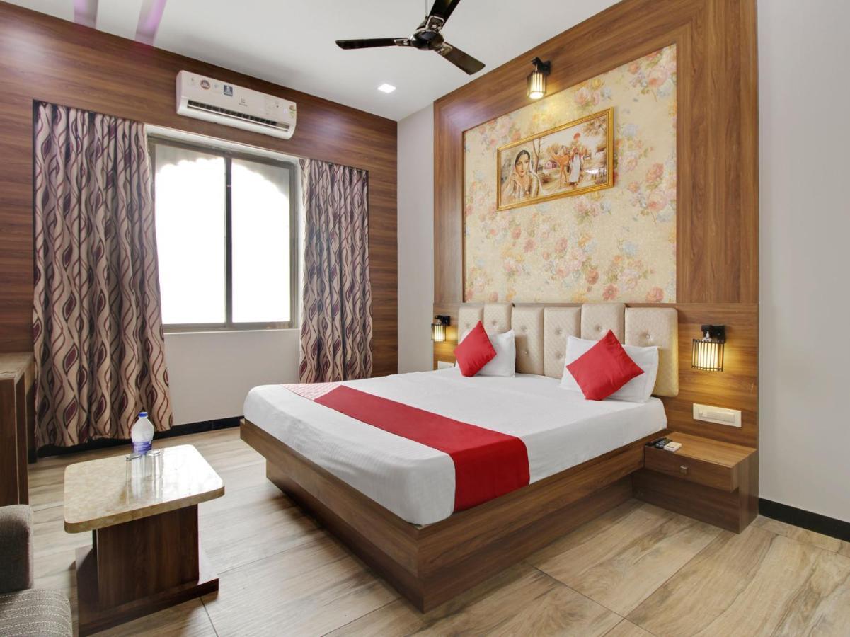Hotel Delight มุมไบ ภายนอก รูปภาพ