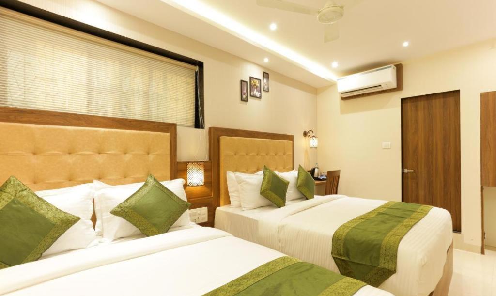 Hotel Delight มุมไบ ภายนอก รูปภาพ