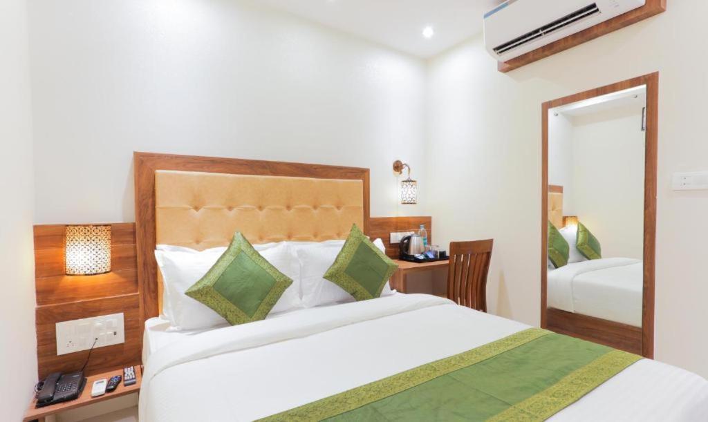 Hotel Delight มุมไบ ภายนอก รูปภาพ
